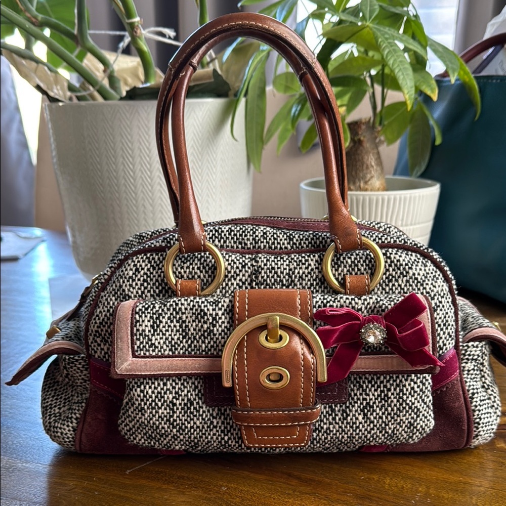 COACH VINTAGE Soho Limited Edition Velvet Leather and Wool Top Handle